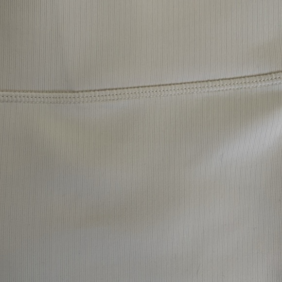 Mono B Cream yoga pants. Size Large. - Picture 5 of 5